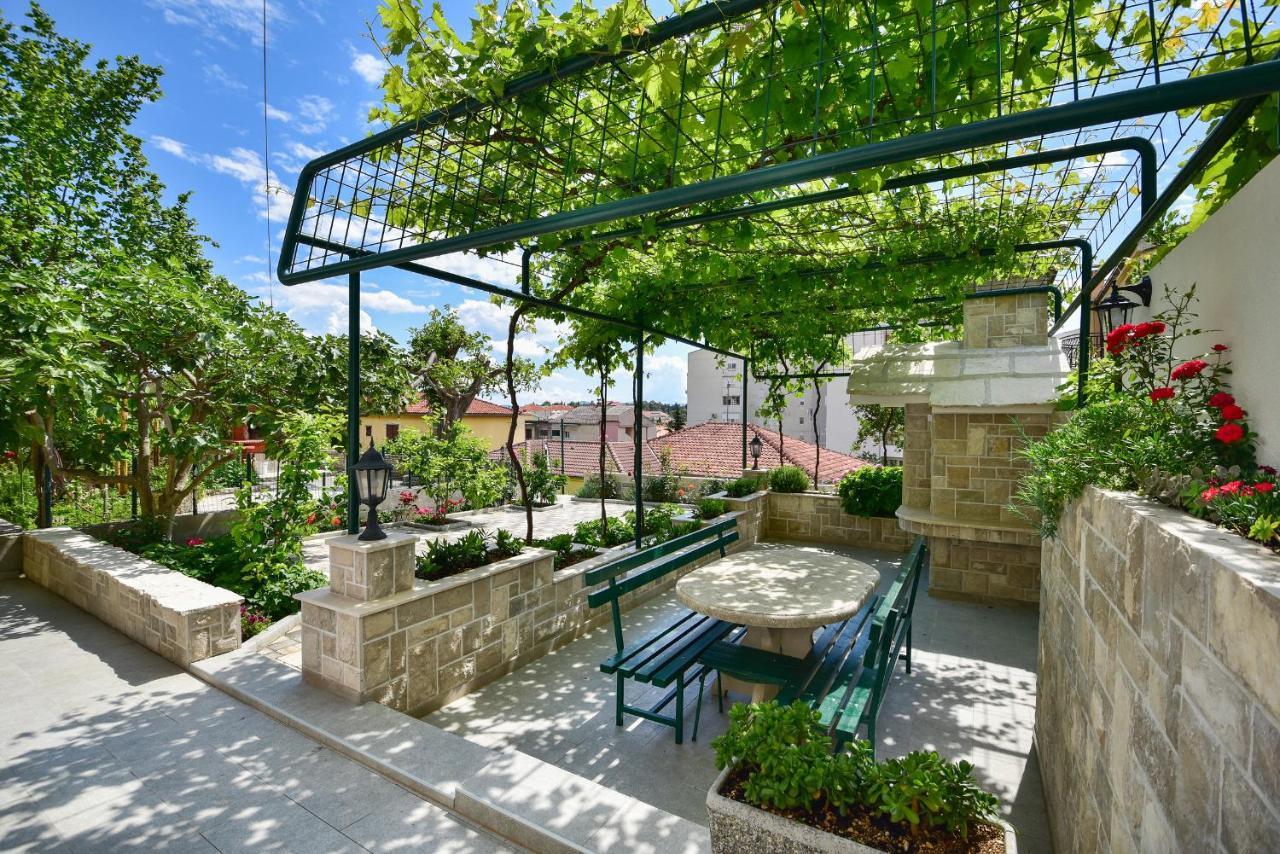 Apartments Vjeko Makarska Zewnętrze zdjęcie