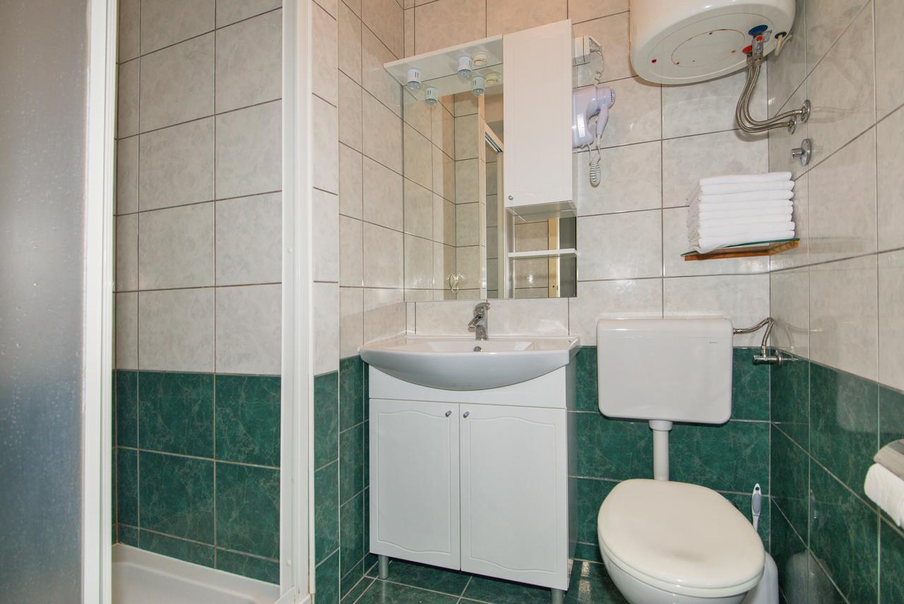Apartments Vjeko Makarska Zewnętrze zdjęcie